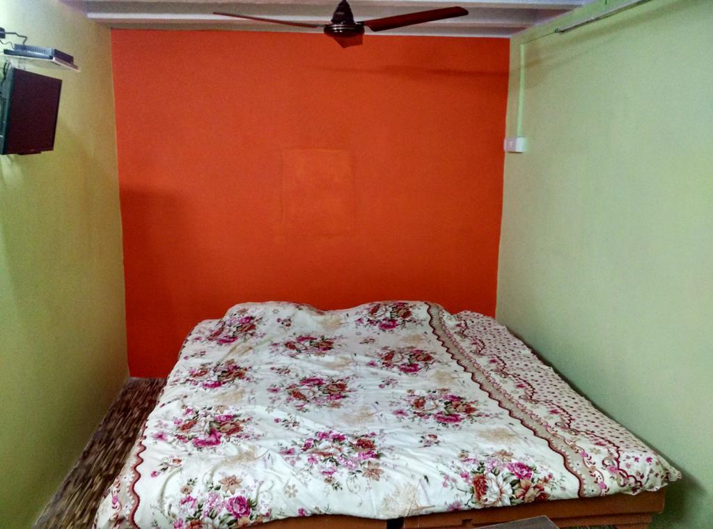Radha Krishna Home Varanasi Luaran gambar
